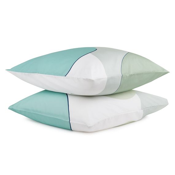 Набор из двух наволочек из сатина  мятного цвета с авторским принтом из коллекции Freak Fruit, 70х70 см, Tkano