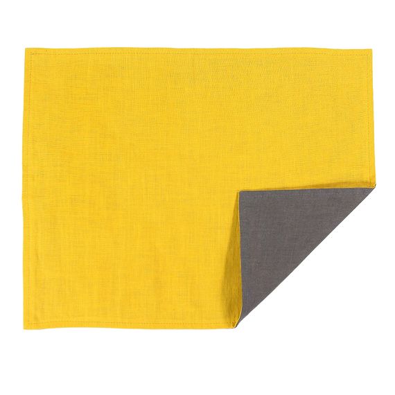 Салфетка под приборы из умягченного льна с декоративной обработкой серый/горчица Essential, 35х45 см, Tkano